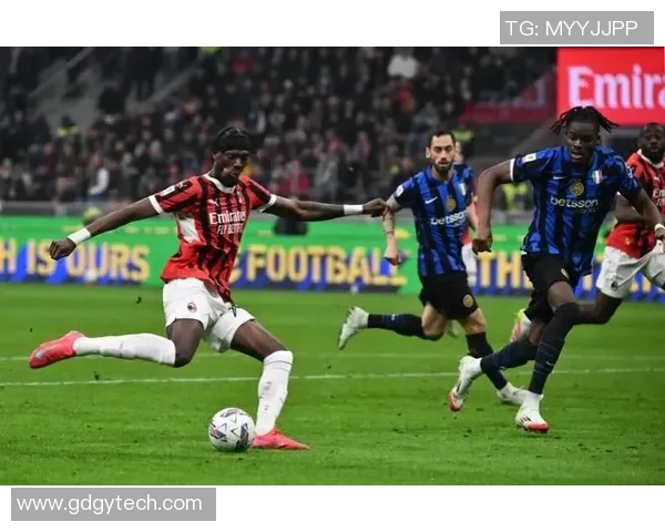 米兰德比的历史渊源与现代对抗如何塑造全球足坛的激烈盛宴