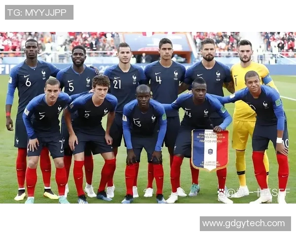 世界足坛黑人明星球员盘点与他们的辉煌成就解析